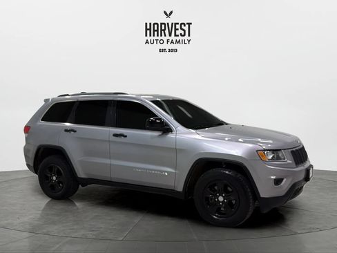 Used 2016 Jeep Grand Cherokee Laredo w/ Quick Order Package 23E AWD/4WD image 9