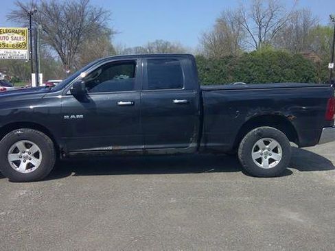 Used 2010 Dodge Ram 1500 Truck SLT image 11