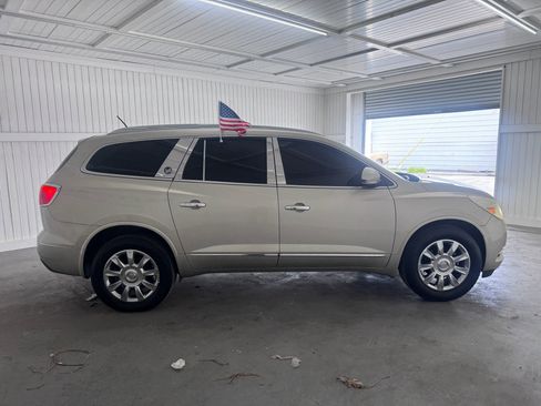 Used 2015 Buick Enclave Leather FWD image 4