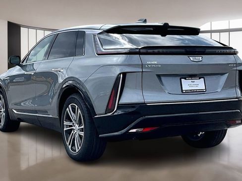 New 2026 Cadillac Lyriq Premium Luxury image 3