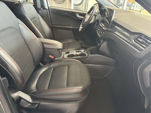 New 2025 Ford Escape ST-Line w/ Tech Pack #1 image 30