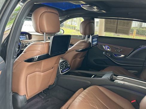 Used 2017 Mercedes-Benz Maybach S 550 4MATIC image 55