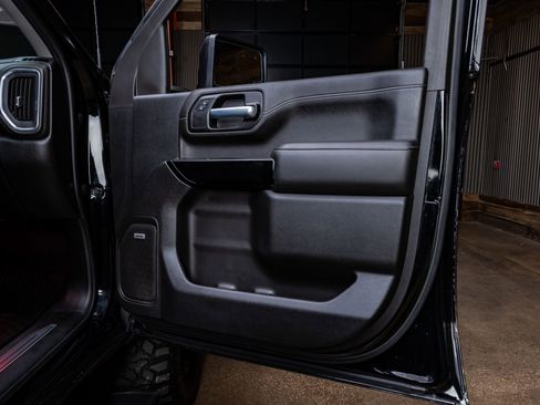 Used 2020 Chevrolet Silverado 2500 LTZ w/ LTZ Premium Package image 33