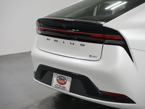 Certified 2025 Toyota Prius image 9