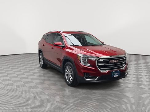 Certified 2022 GMC Terrain SLT w/ LPO, Floor Liner Package AWD/4WD image 35