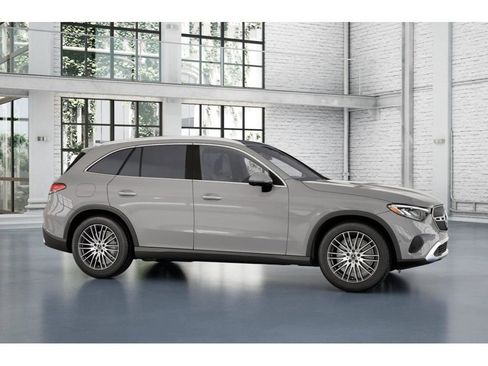 New 2026 Mercedes-Benz GLC 300 4MATIC image 14