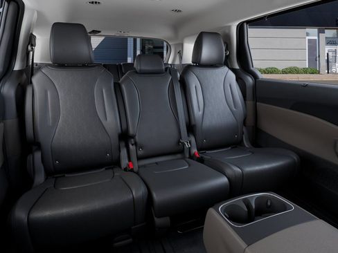 New 2026 Kia Carnival EX FWD image 19