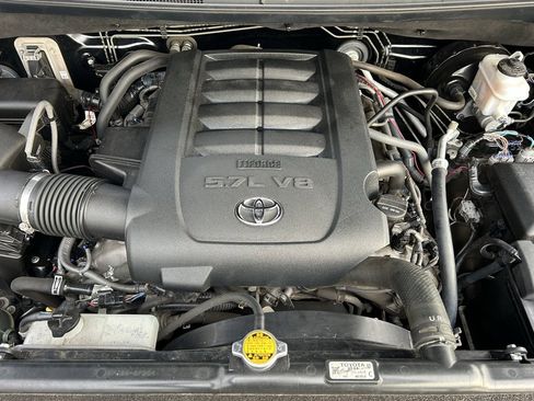 Certified 2016 Toyota Tundra SR5 image 23