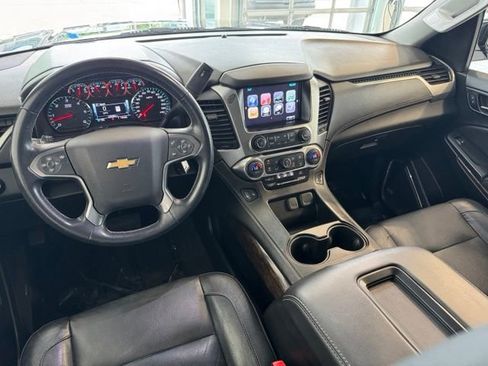 Used 2019 Chevrolet Suburban LT AWD/4WD image 12