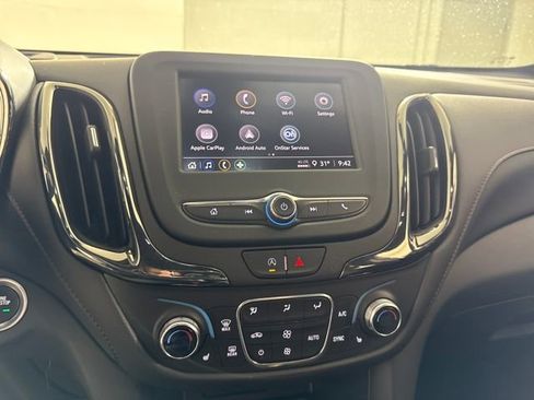 Used 2023 Chevrolet Equinox RS image 31