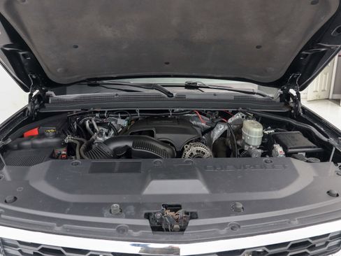 Used 2016 Chevrolet Suburban 3500 LS w/ Driver Alert Package image 28