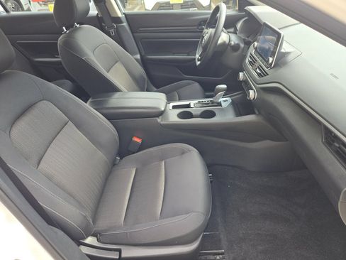Certified 2025 Nissan Altima 2.5 S FWD image 26