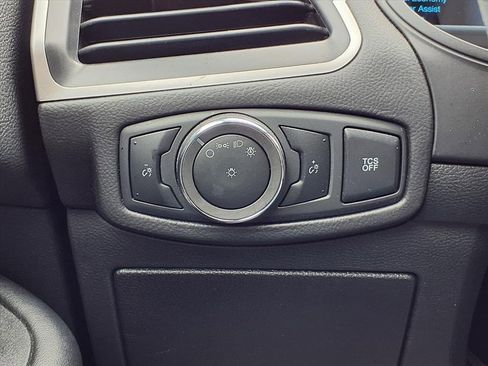 Used 2024 Ford Edge SEL image 19