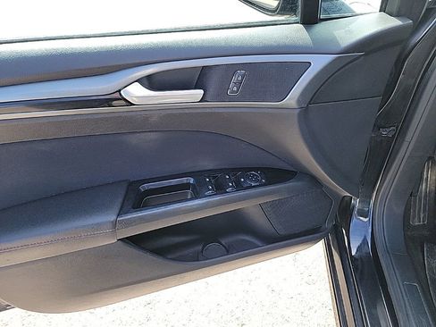 Used 2013 Ford Fusion SE image 31