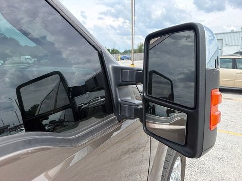 Used 2016 Ford F250 XLT w/ XLT Premium Package AWD/4WD image 14