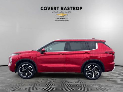 Used 2023 Mitsubishi Outlander SEL image 4