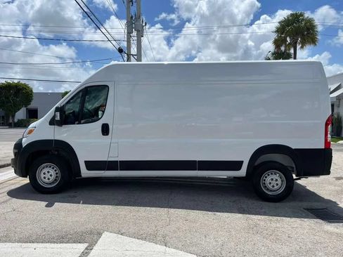 Used 2026 RAM ProMaster 2500 w/ Convenience Group FWD image 5