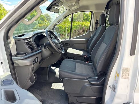 Certified 2025 Ford Transit 250 Low Roof w/ Exterior Upgrade Package RWD image 28