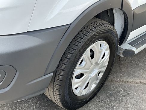 Used 2024 Ford Transit 250 Low Roof w/ Exterior Upgrade Package image 18