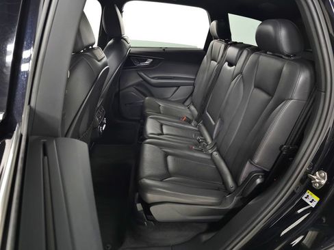 Used 2017 Audi Q7 3.0T Prestige w/ Prestige Package AWD/4WD image 35