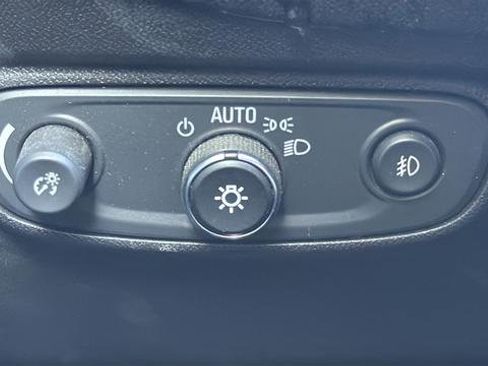 Used 2020 Chevrolet Equinox Premier AWD/4WD image 14