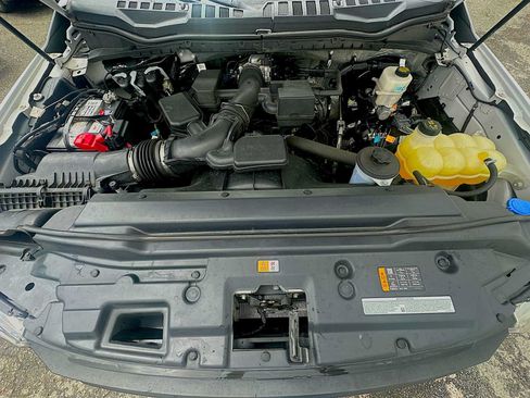 Used 2022 Ford F250 XL w/ Power Equipment Group RWD image 17