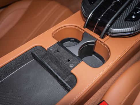 New 2026 Aston Martin V8 Vantage Coupe image 34