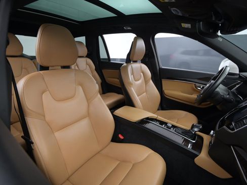 Used 2017 Volvo XC90 T5 Momentum w/ Momentum Plus Package image 50