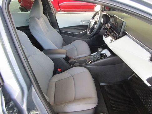 Used 2024 Toyota Corolla SE FWD image 17