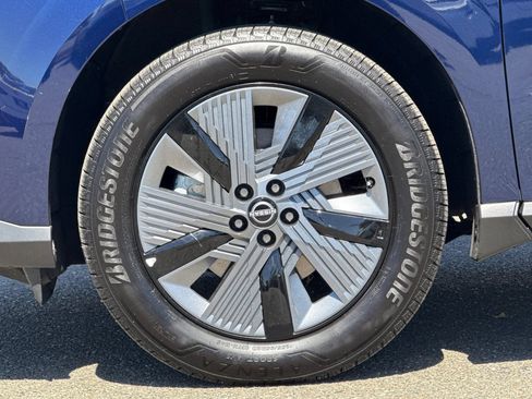Certified 2025 Nissan Murano SL w/ Cargo Package AWD/4WD image 36