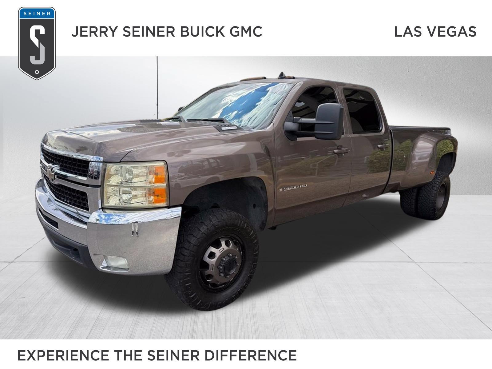 Used 2008 Chevrolet Silverado 3500 LTZ RWD image 1