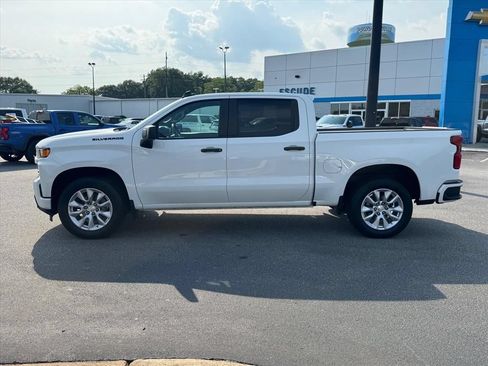 Used 2021 Chevrolet Silverado 1500 Custom w/ Safety Confidence Package RWD image 6