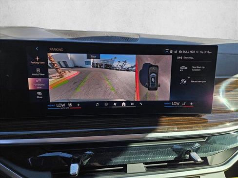 New 2026 BMW X7 xDrive40i AWD/4WD image 13