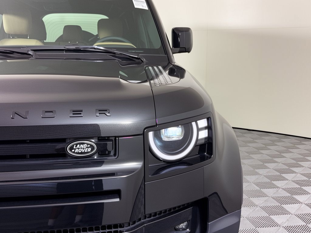 New 2026 Land Rover Defender 110 S AWD/4WD image 12