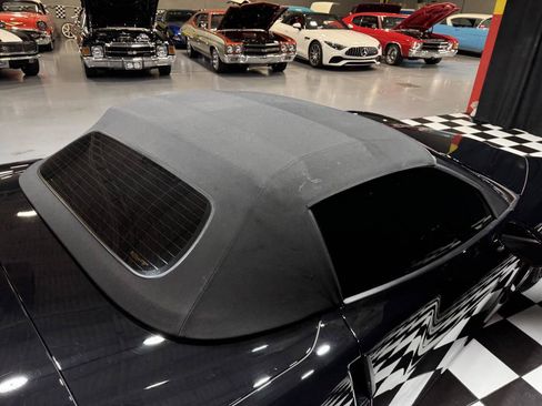 Used 2013 Chevrolet Corvette Convertible image 31