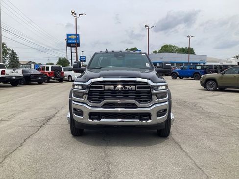 New 2026 RAM 5500 Tradesman w/ Chrome Appearance Group AWD/4WD image 2