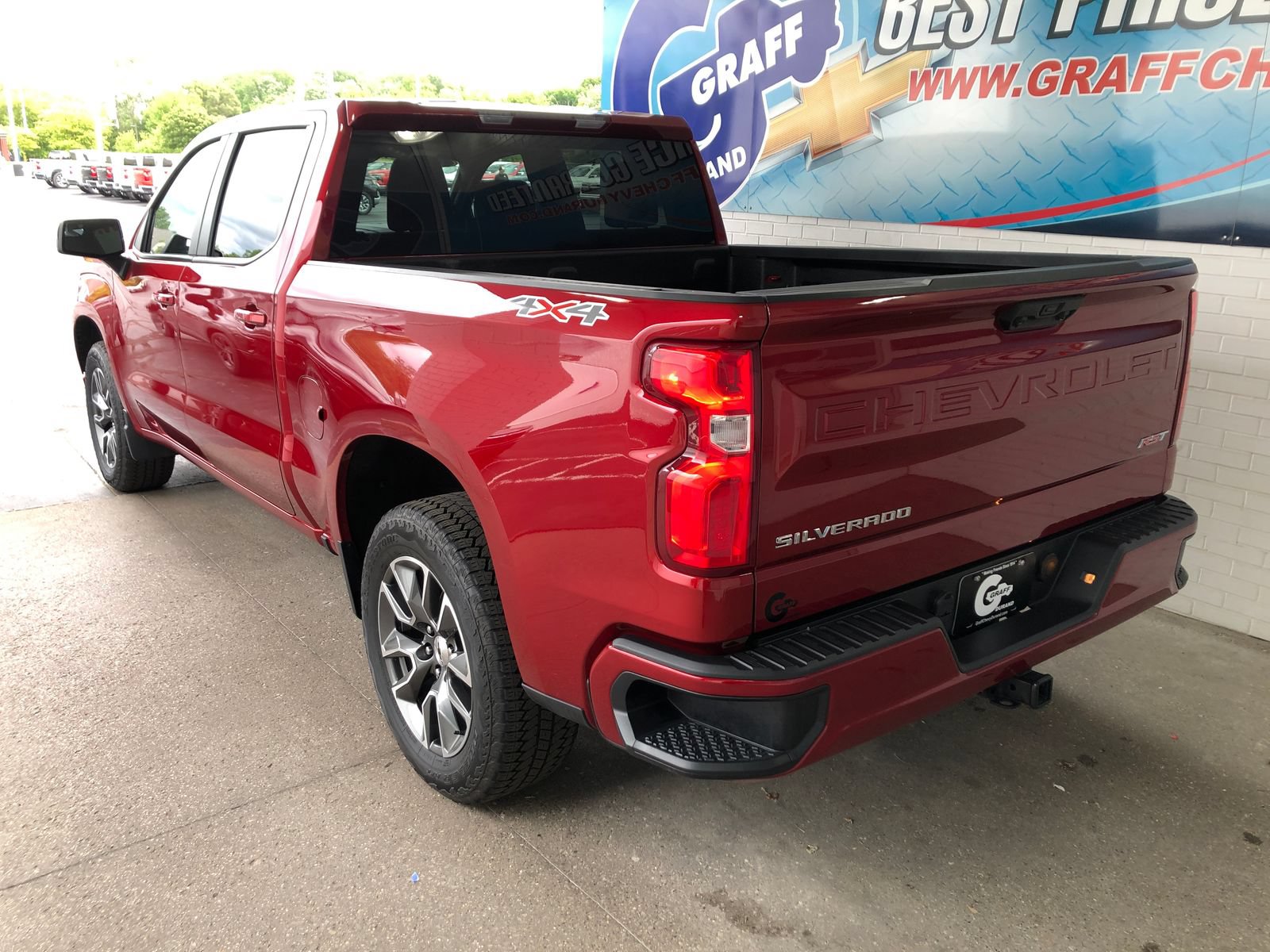 Used 2024 Chevrolet Silverado 1500 RST w/ LPO, Liner Protection Package AWD/4WD image 6