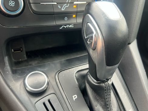 Used 2016 Ford Focus SE image 18