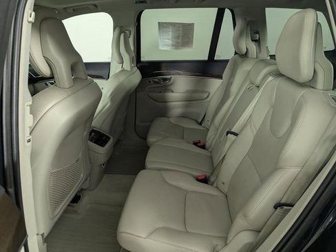 Used 2016 Volvo XC90 T6 Momentum w/ Momentum Plus Package image 22
