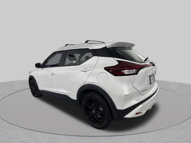 Used 2023 Nissan Kicks SV w/ Interior Electronics Package FWD image 7