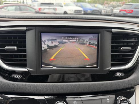 Used 2024 Chrysler Voyager LX FWD image 15