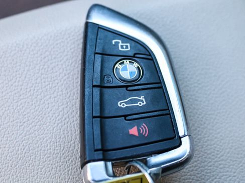 Used 2020 BMW 330i xDrive Sedan w/ Convenience Package AWD/4WD image 27