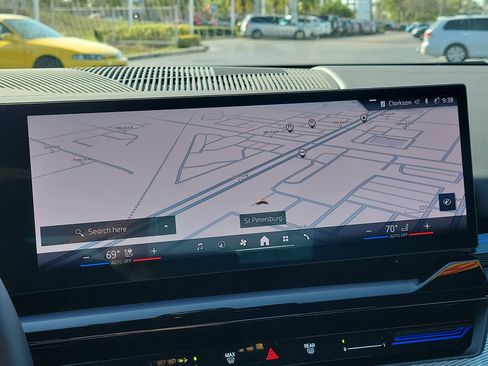 Used 2026 BMW 530i w/ M Sport Package image 23