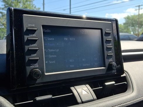 Used 2019 Toyota RAV4 LE w/ All Weather Liner Package AWD/4WD image 18