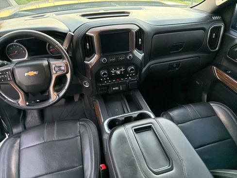 Used 2021 Chevrolet Silverado 1500 High Country w/ Safety Package II image 17