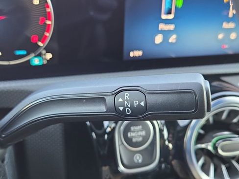 Used 2025 Mercedes-Benz CLA 250 4MATIC image 11