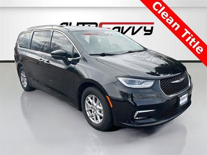 Used 2022 Chrysler Pacifica Touring-L