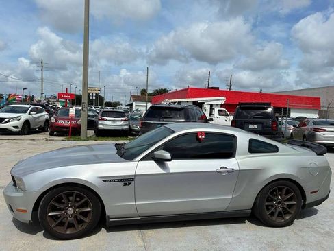 Used 2012 Ford Mustang Premium RWD image 7