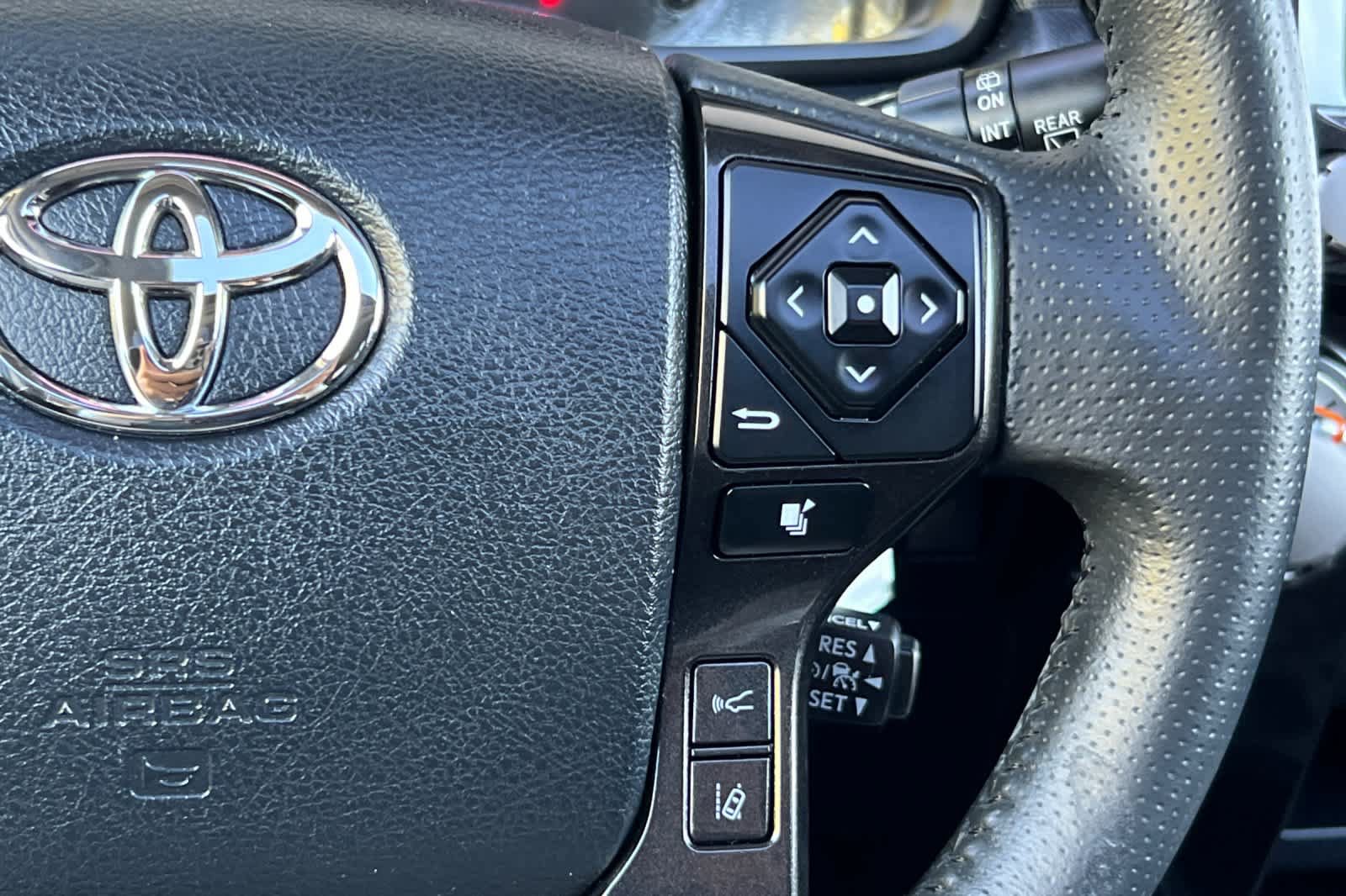 Certified 2021 Toyota 4Runner TRD Off-Road Premium w/ Moonroof Package AWD/4WD image 28