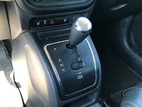 Used 2015 Jeep Patriot Sport AWD/4WD image 6